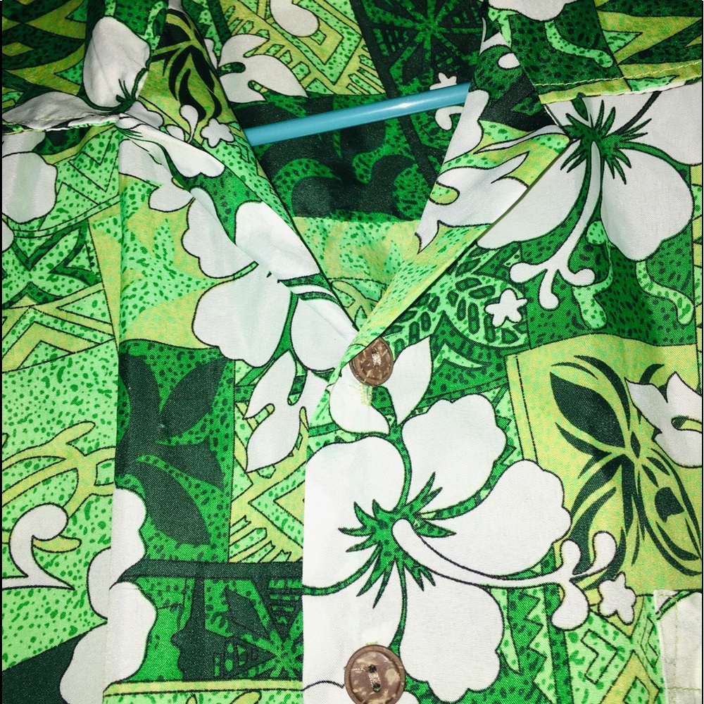 Hawaiian Button down - Picture 2 of 2